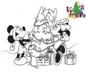 Coloriage mickey mouse et minnie mouse prepare le sapin de noel